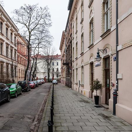 Classy Old Town Suites - By Upstairs Cracóvia Exterior foto